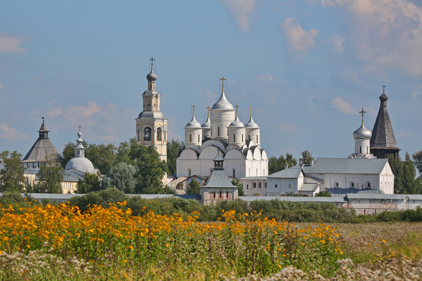 Спасо-Прилуцкий монастырь