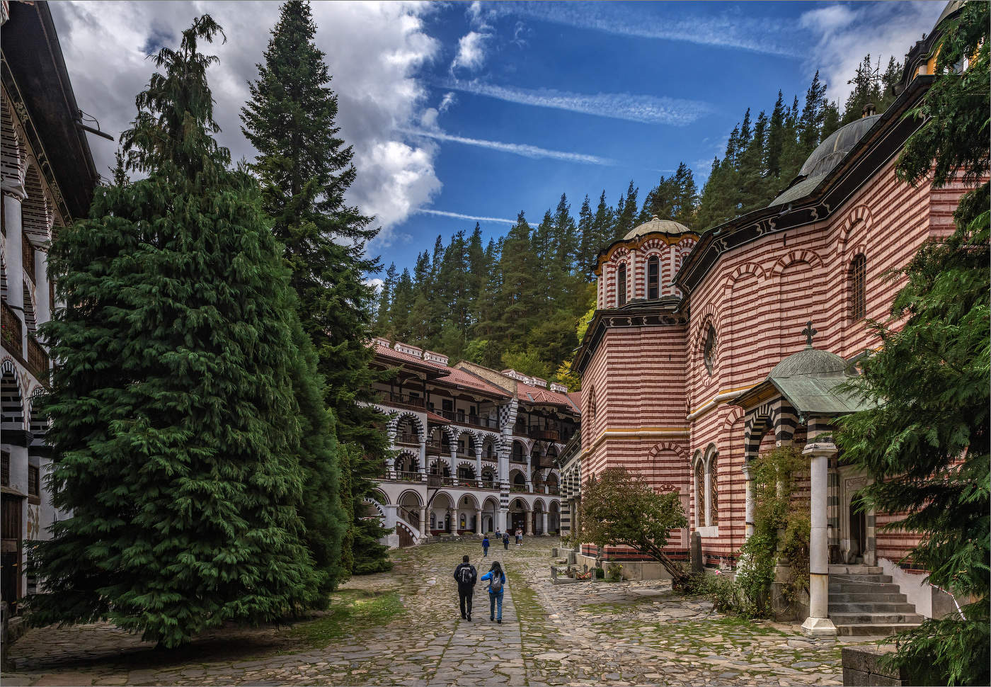 В Рильском монастыре (2)