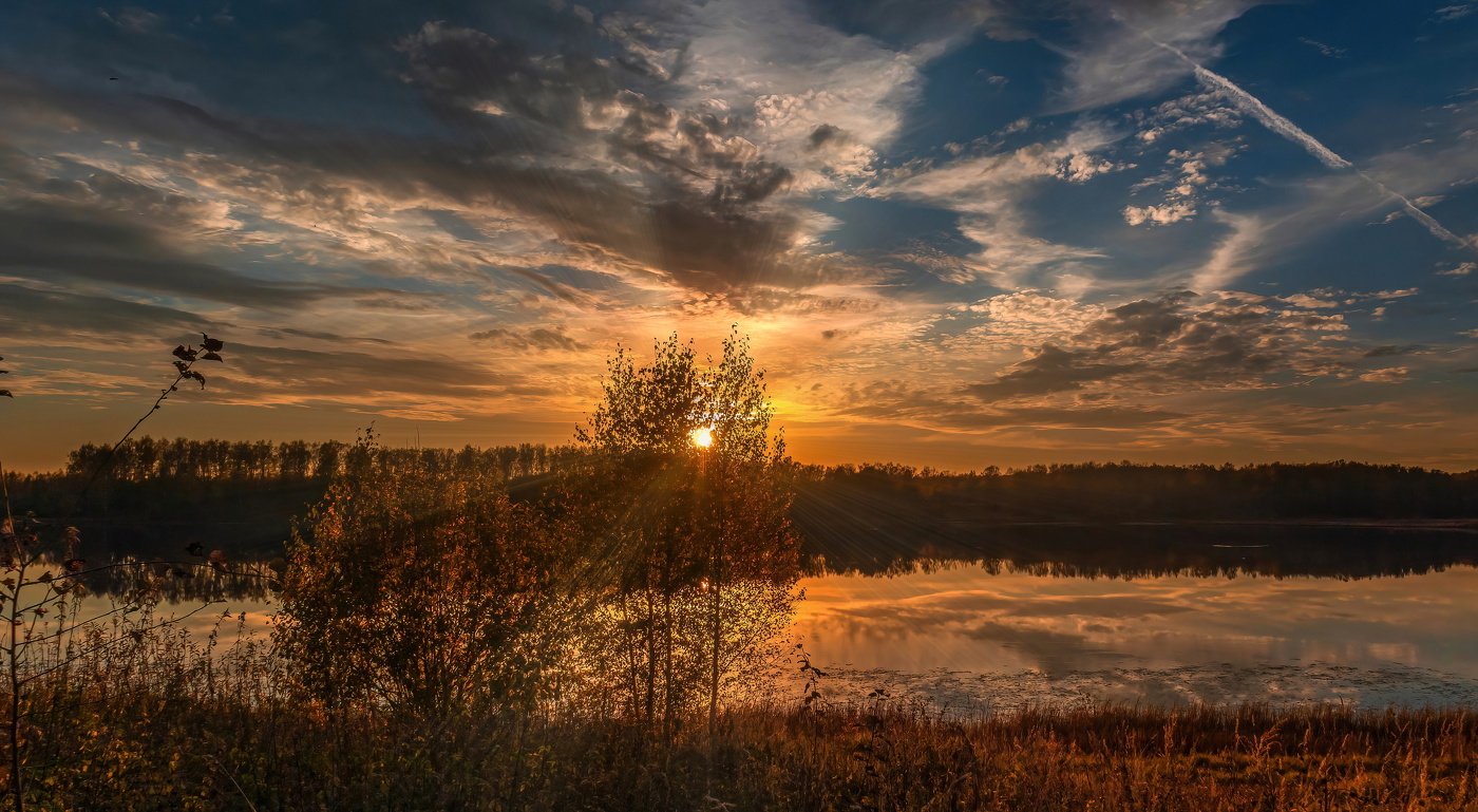 Осень, озеро, закат.