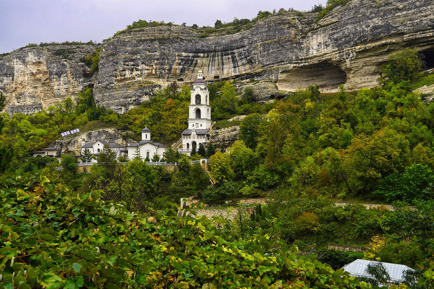 Колокольня Свято-Успенского монастыря
