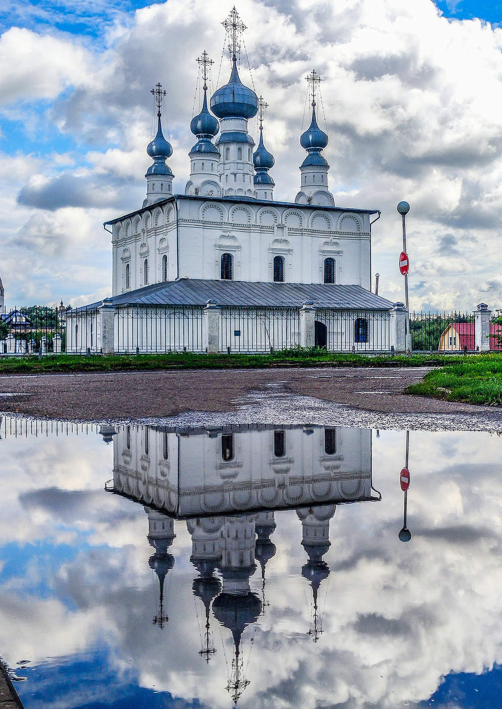 В отражении
