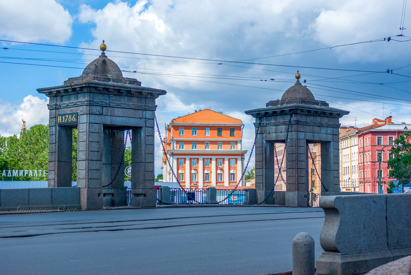 Старо-Калинкин мост и Адмиралтейские верфи.