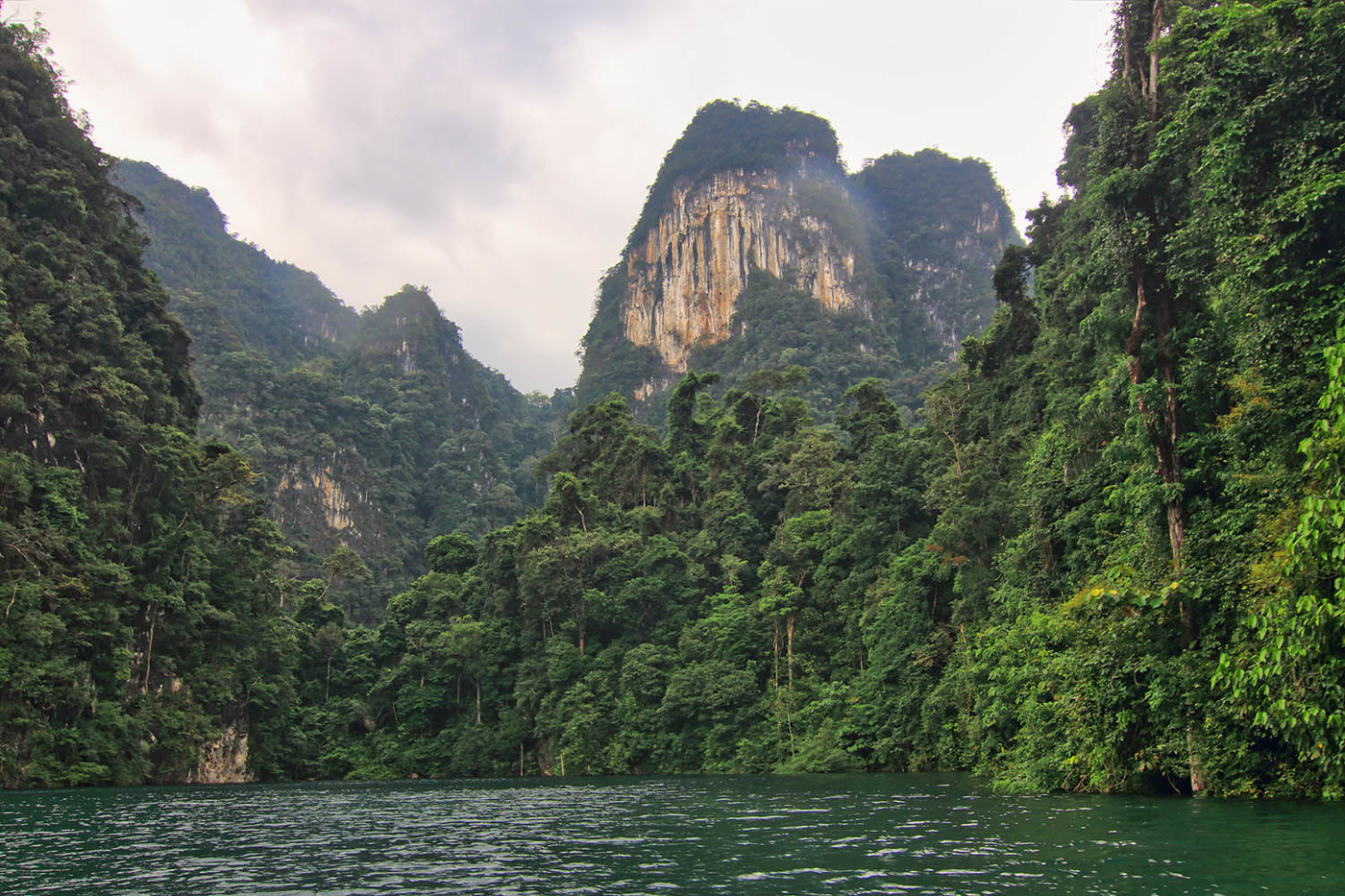 На озере Чео-Лан