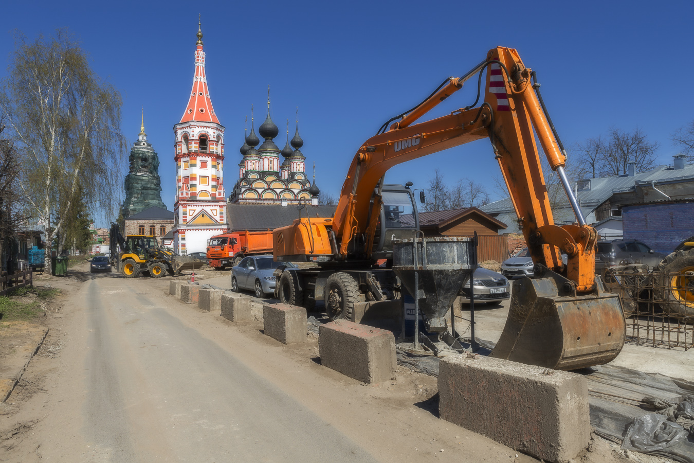 Дорога к церкви