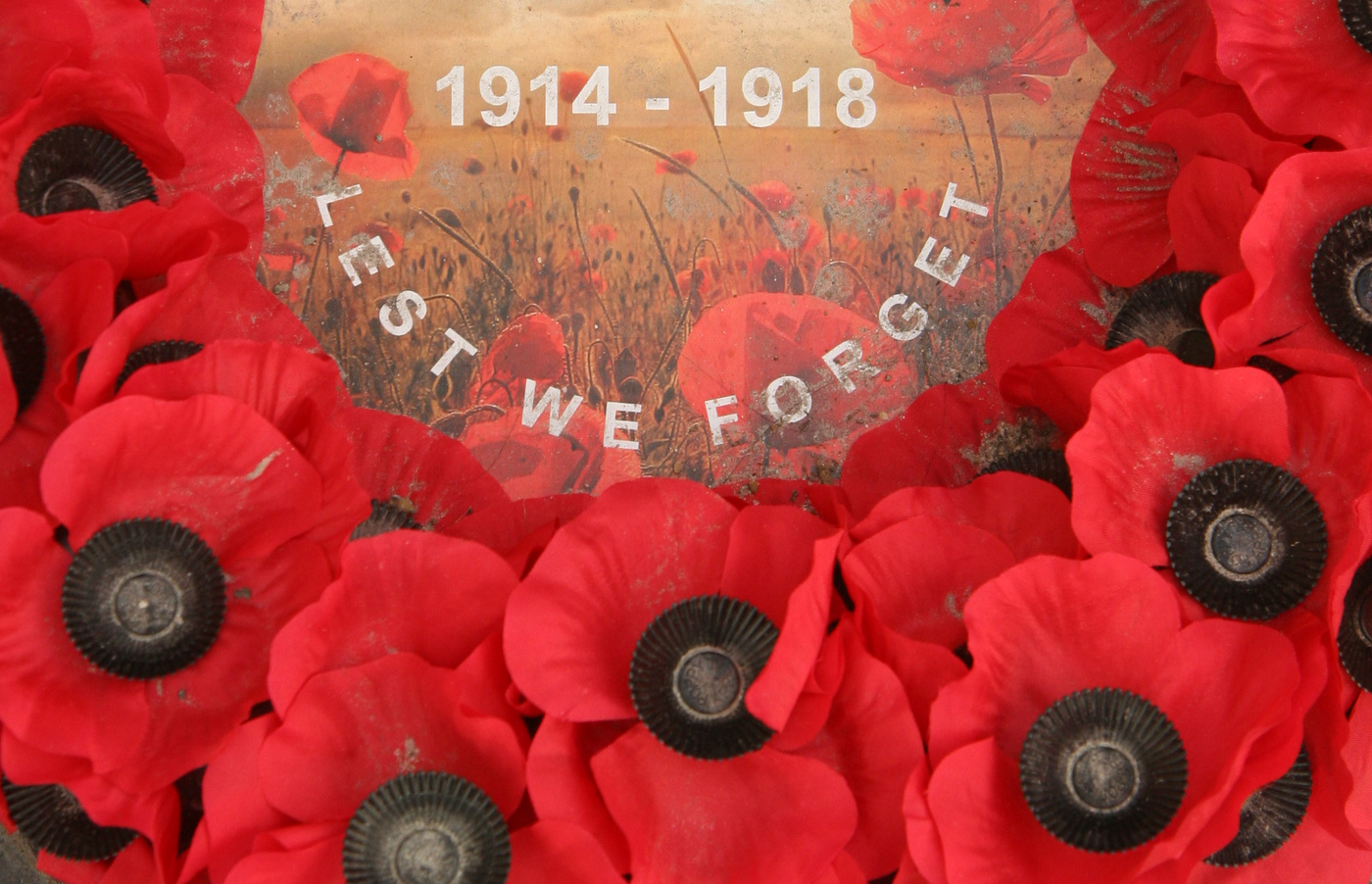 1914-1918 Lest We Forget