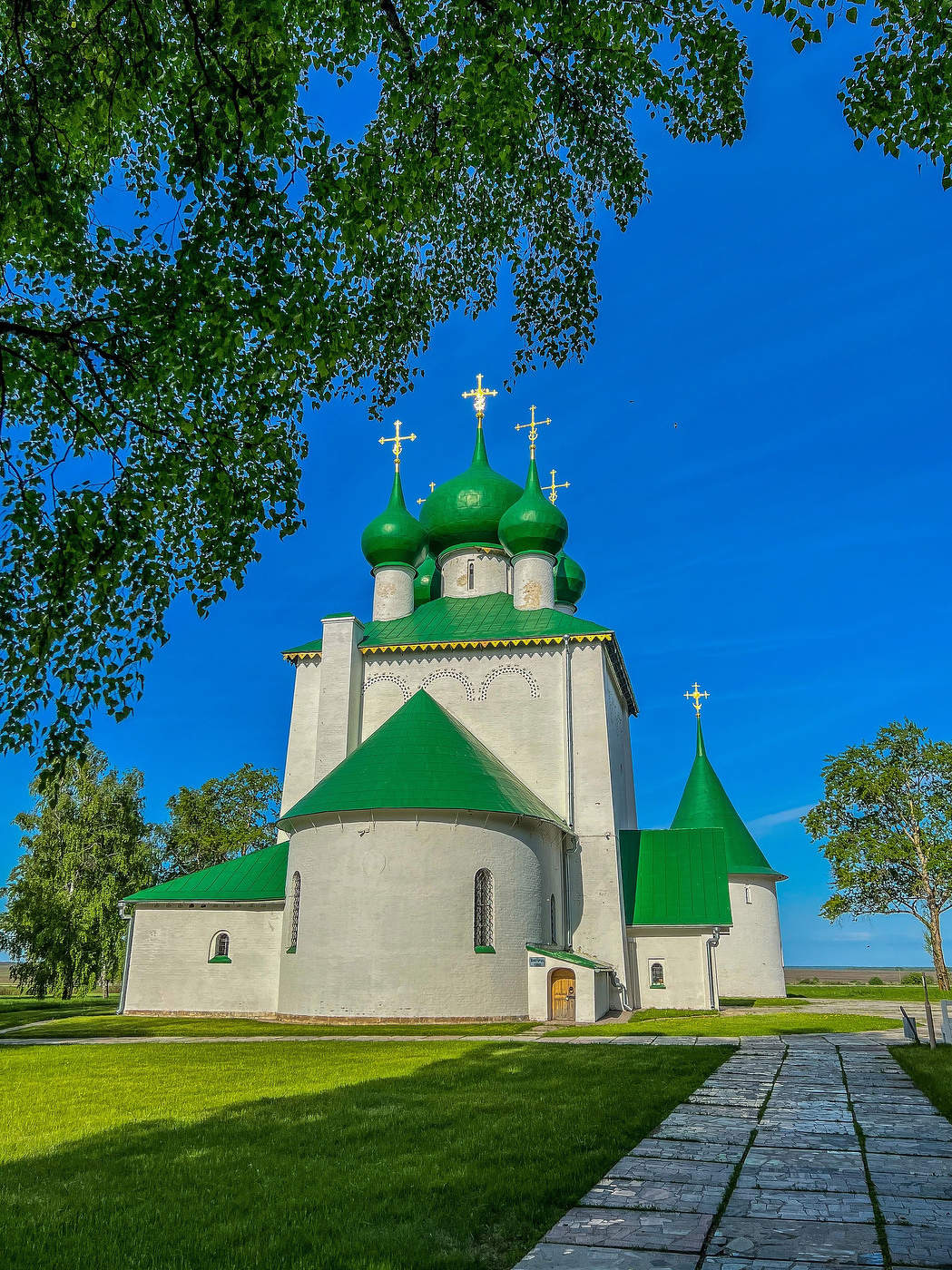 Май на Куликовом Поле