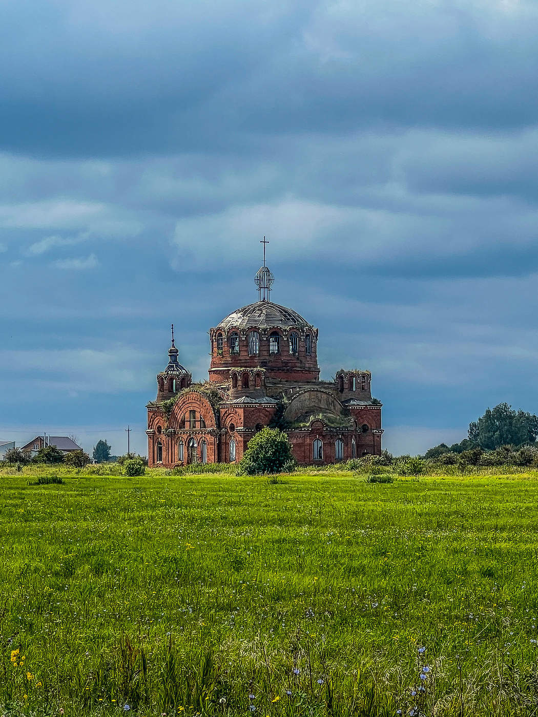 Руины давних лет