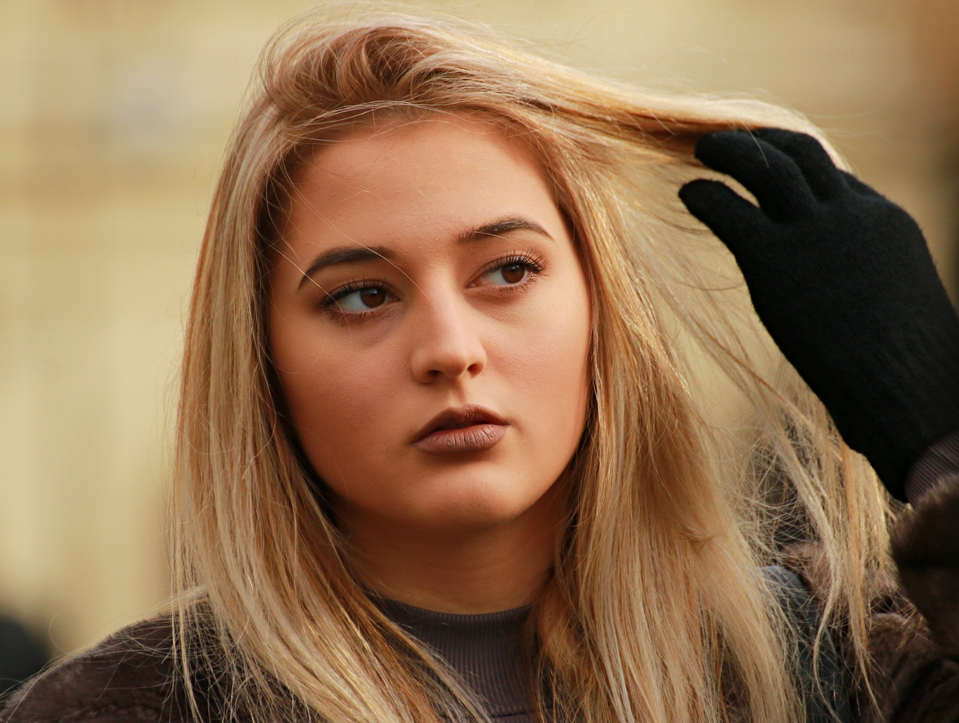 Портрет прохожей