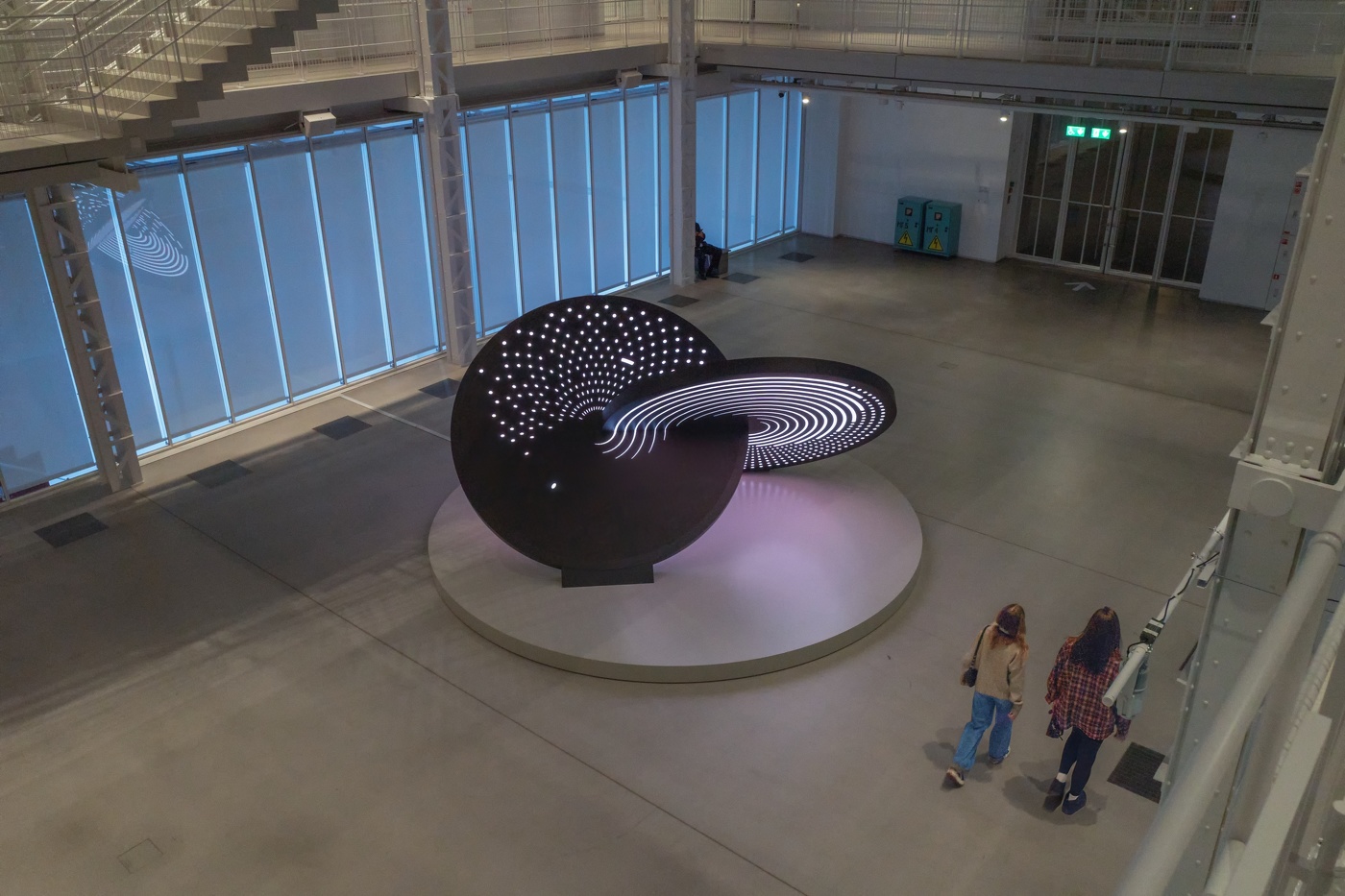 Световые инсталляции в ГЭС-2