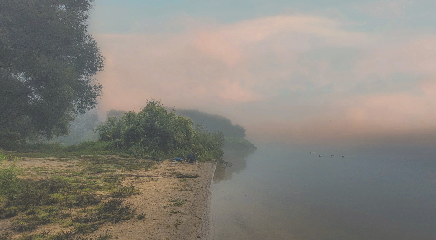 Ранним утром на Оке.
