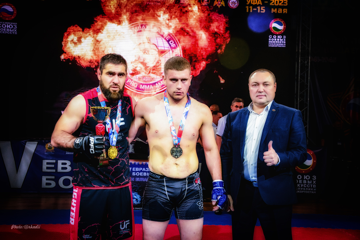 Фото с чемпионом.