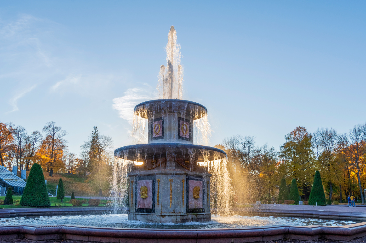 Петергоф осенью. Нижний парк.