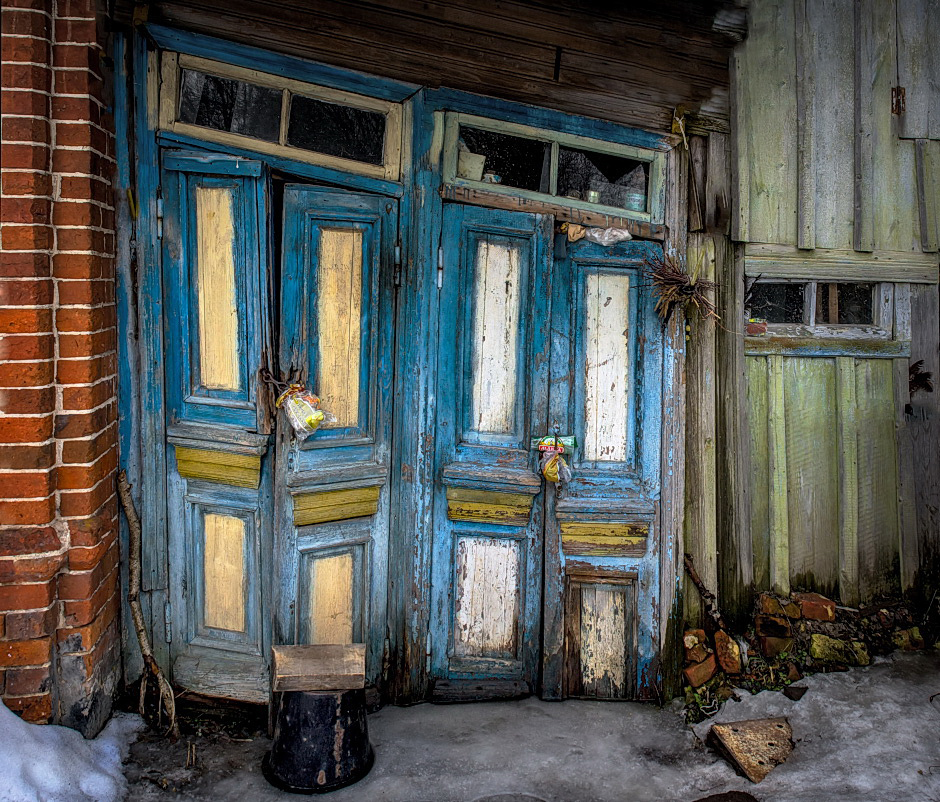 Парадный вход.