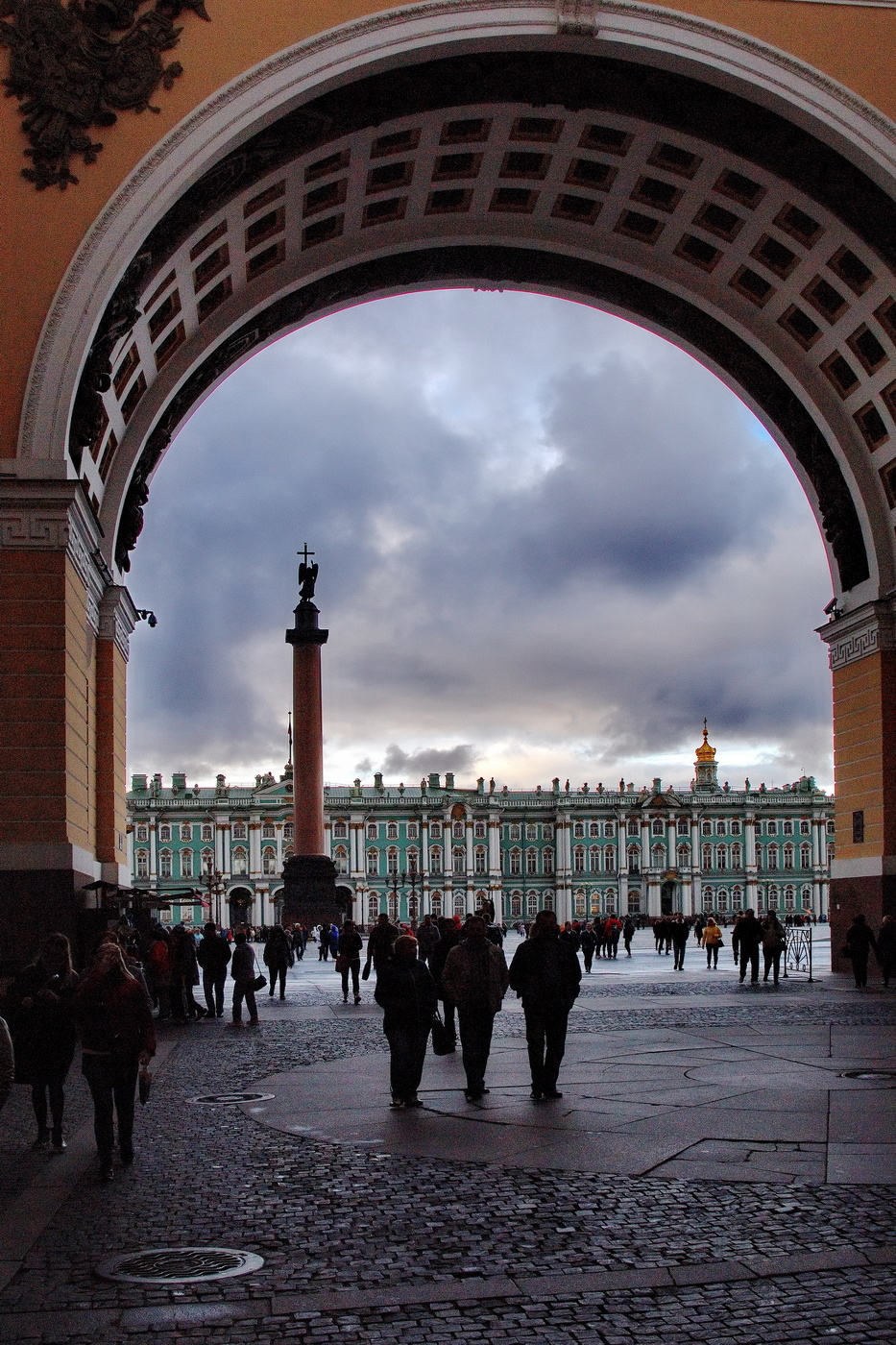 **Зимний дворец.*