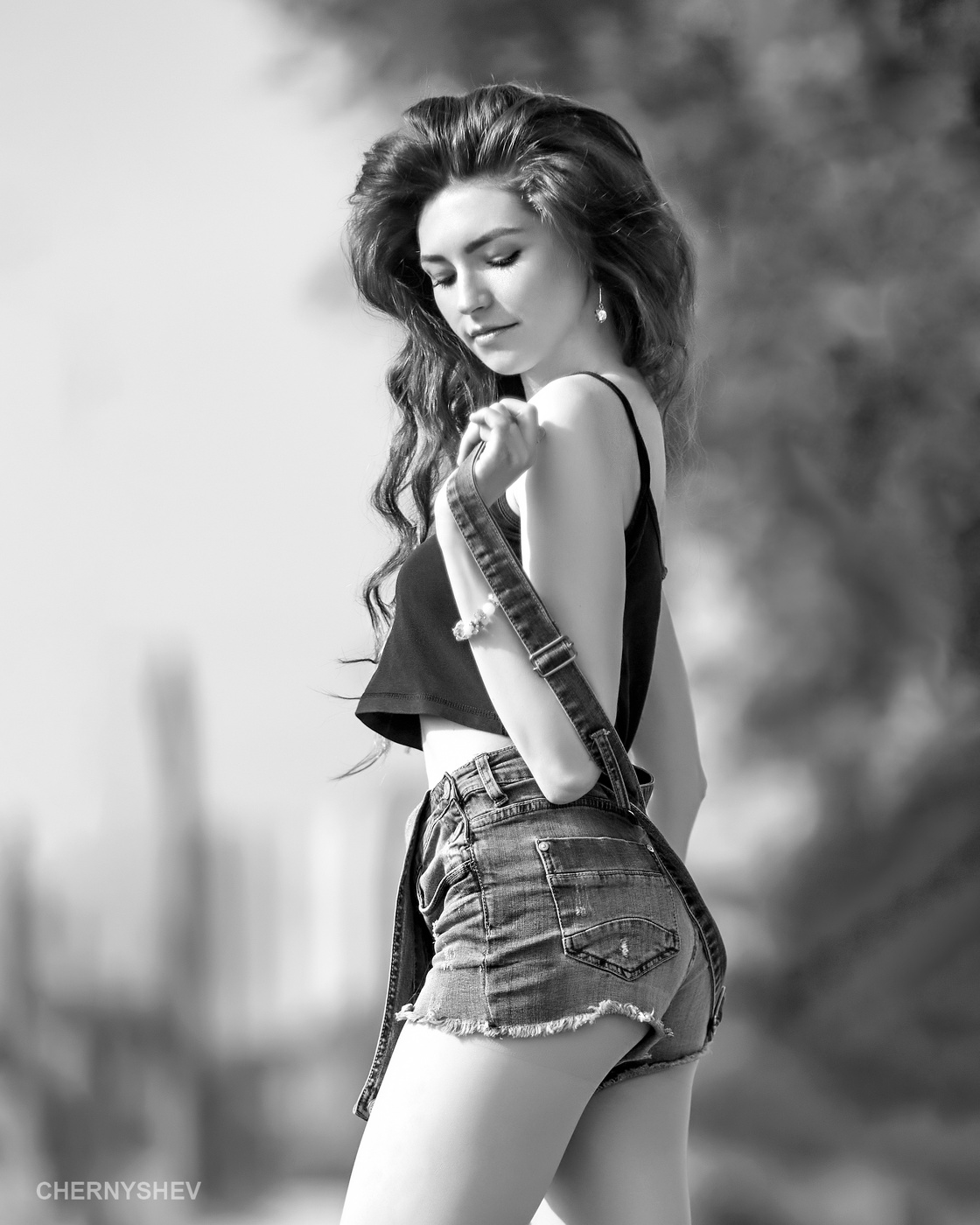 из альбома "Упавшее Солнце."