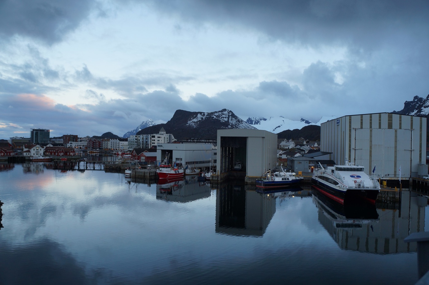 Из серии Плавающие Земли