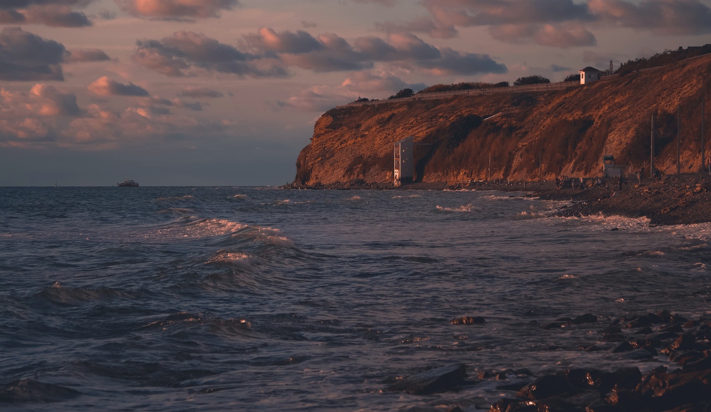 Высокий берег