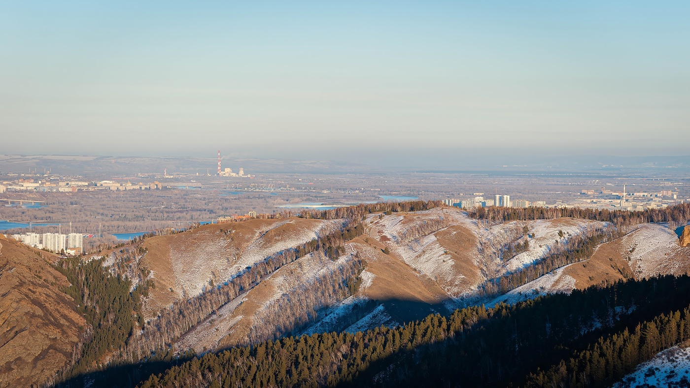 Торгашинский хребет в Красноярске (Россия)