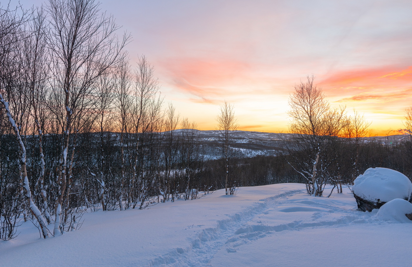 Мурманское солнце уехало в отпуск