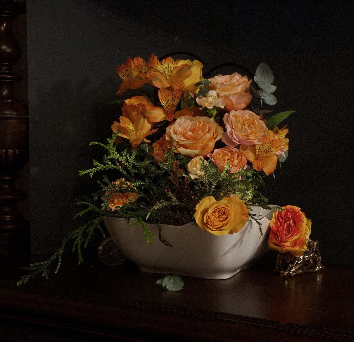 Натюрморт с подарком