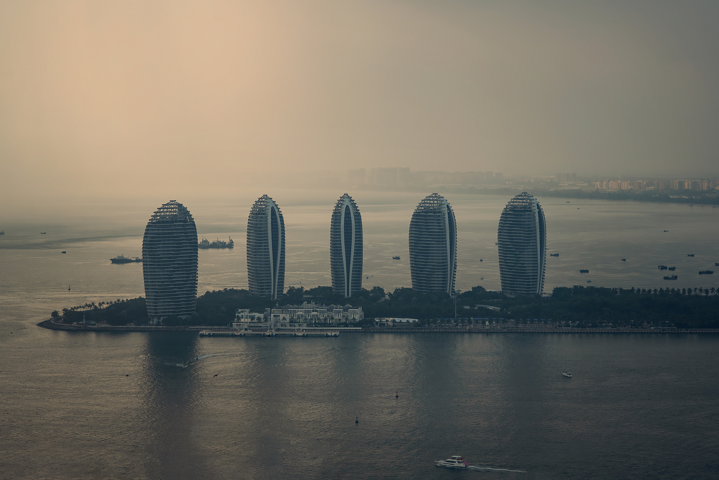 Небоскрёбы острова Феникс.