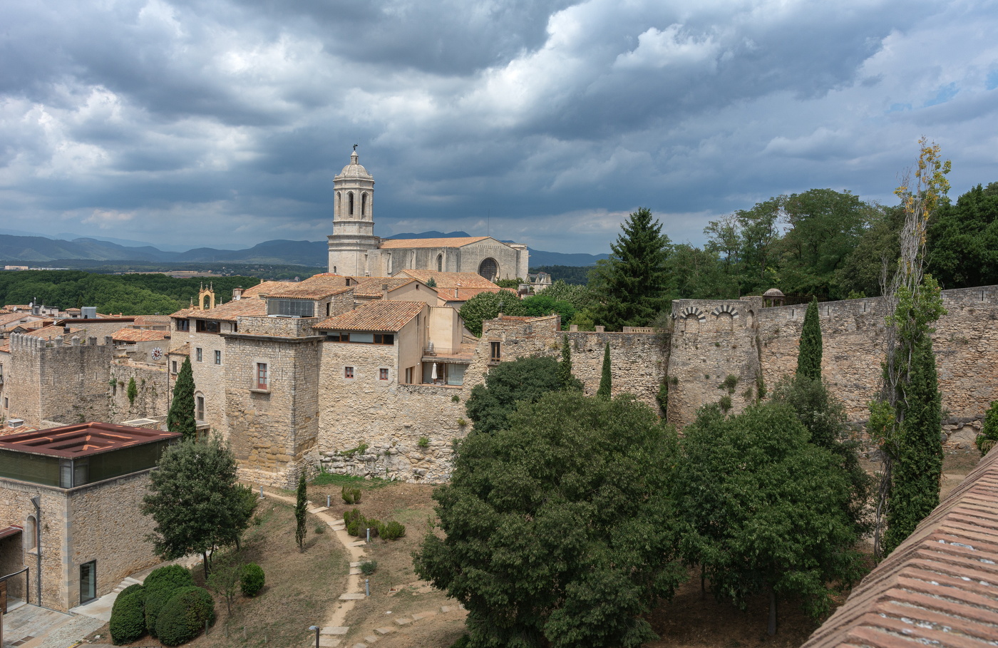 старые стены