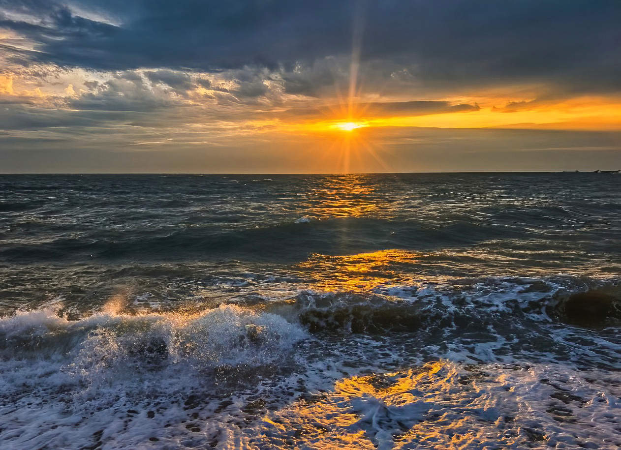Закат на "Чёрном" в декабре.