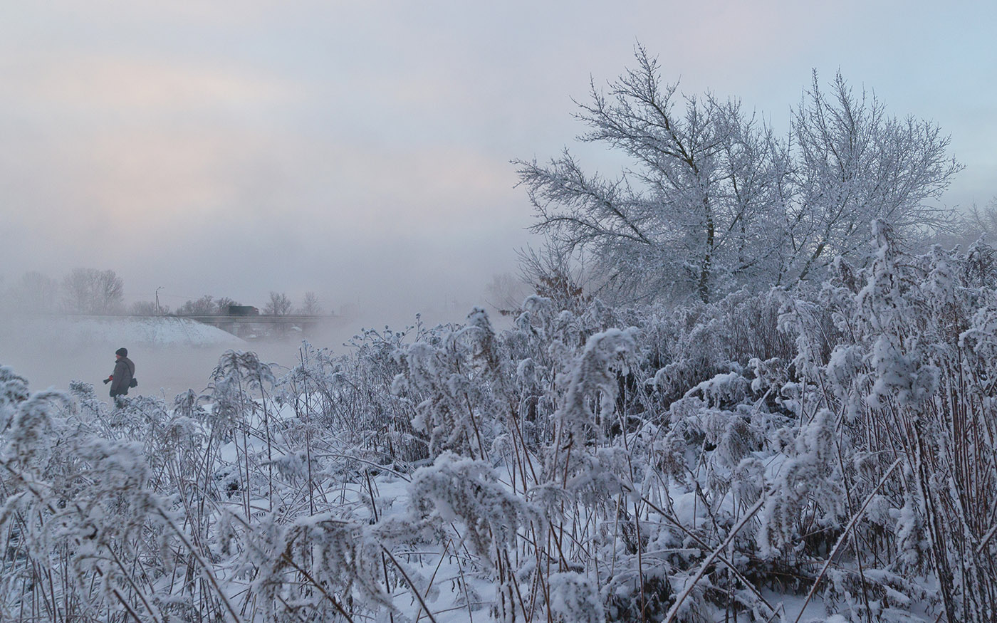 Кто - то в утро холодное