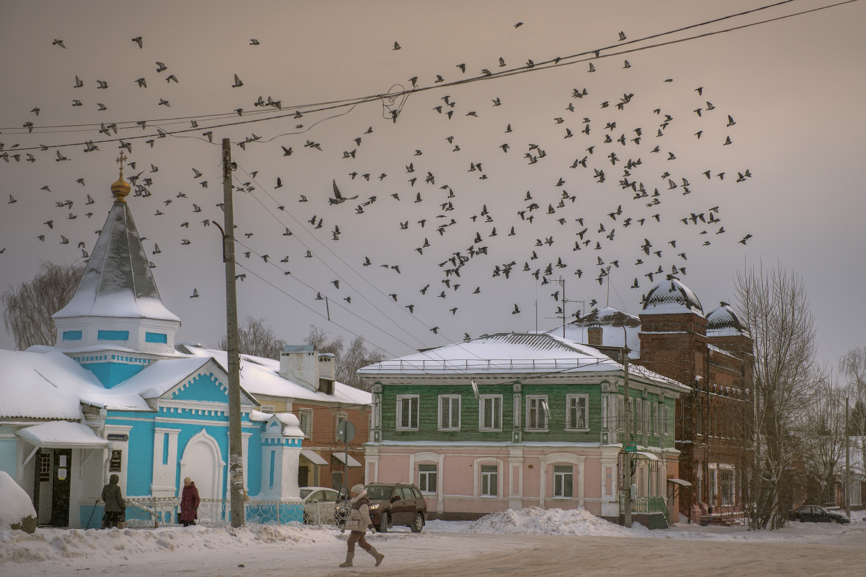 По своим делам