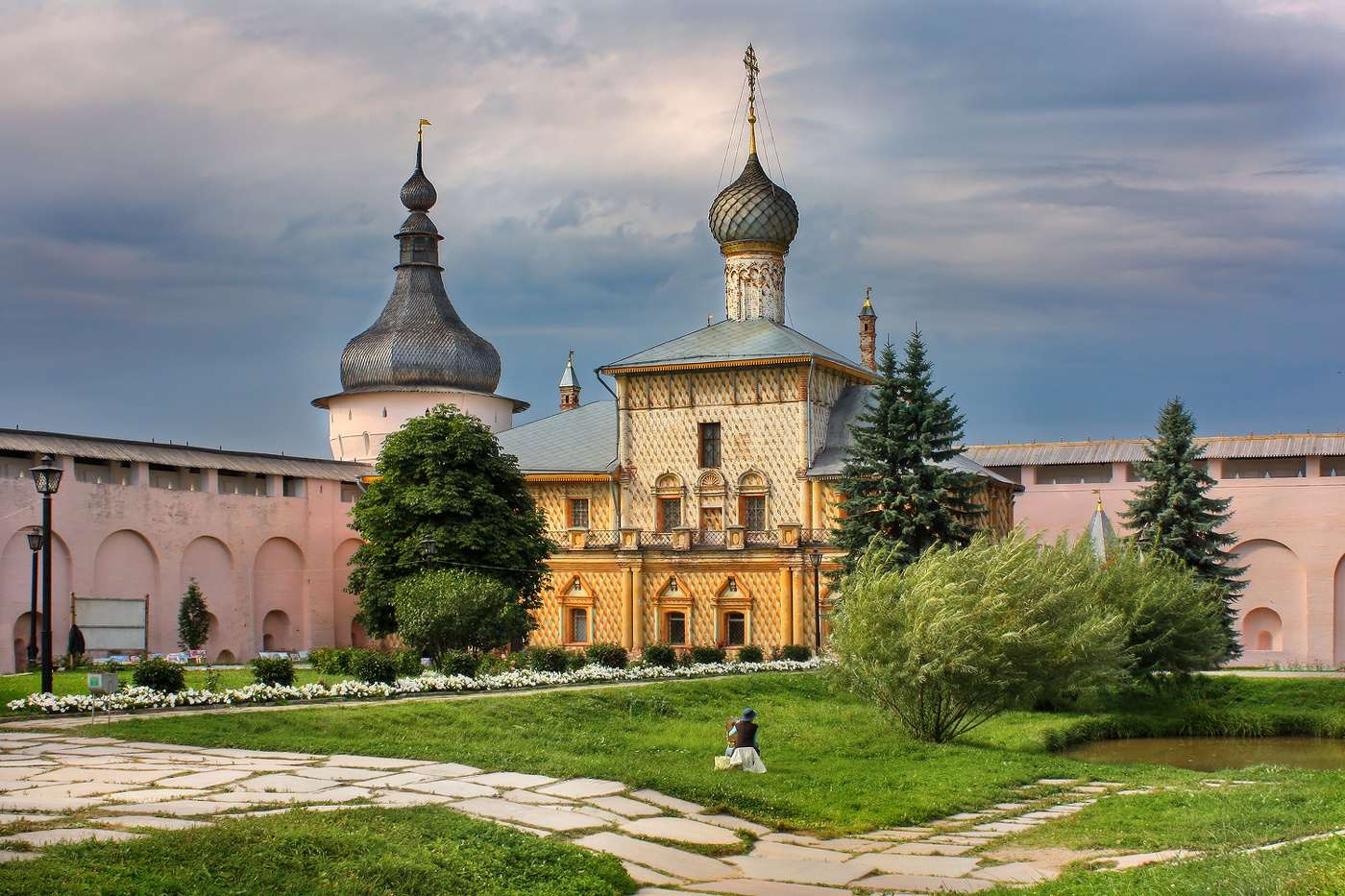 художница...