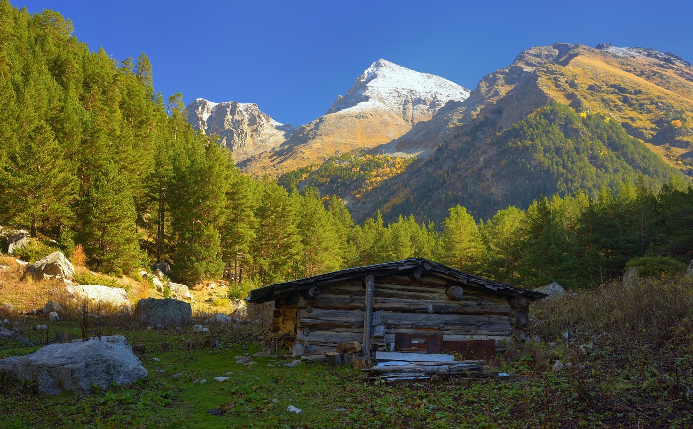 Хижина в горах