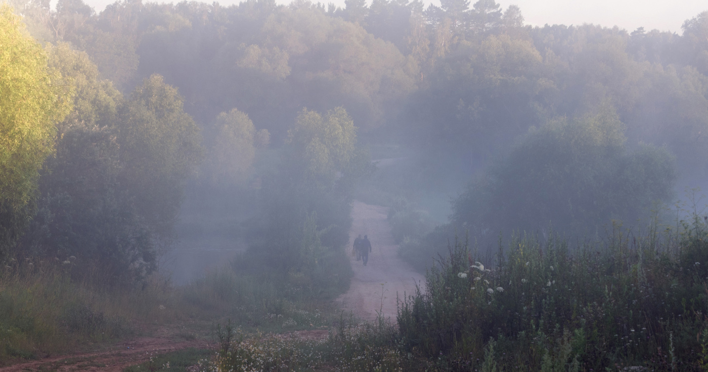 В деревне встают рано...