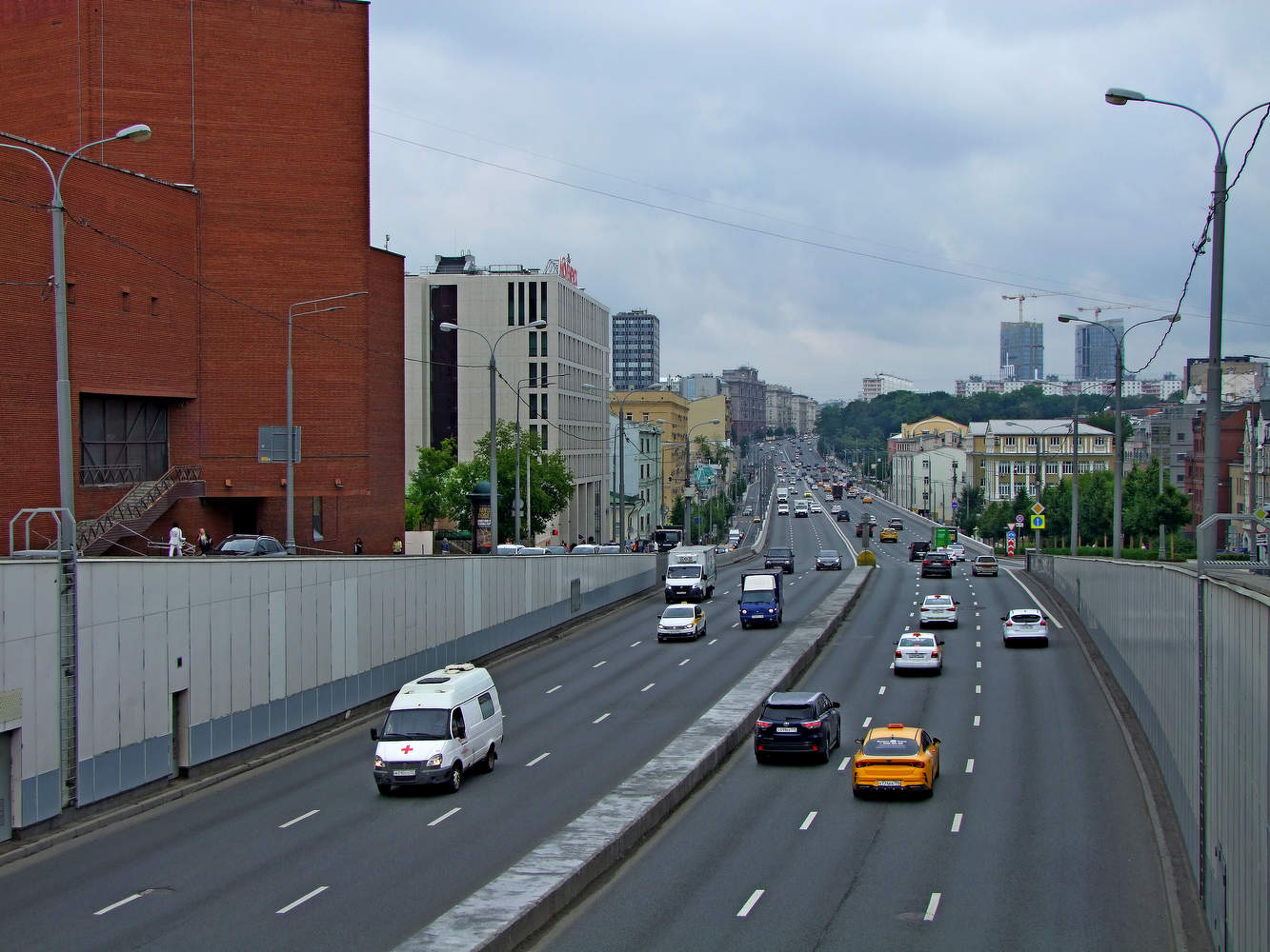 Земляной Вал