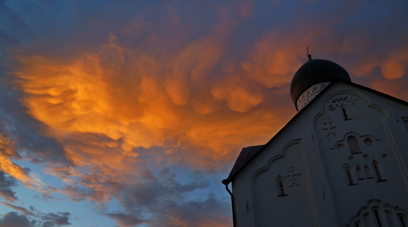 Ангел последний пролетел