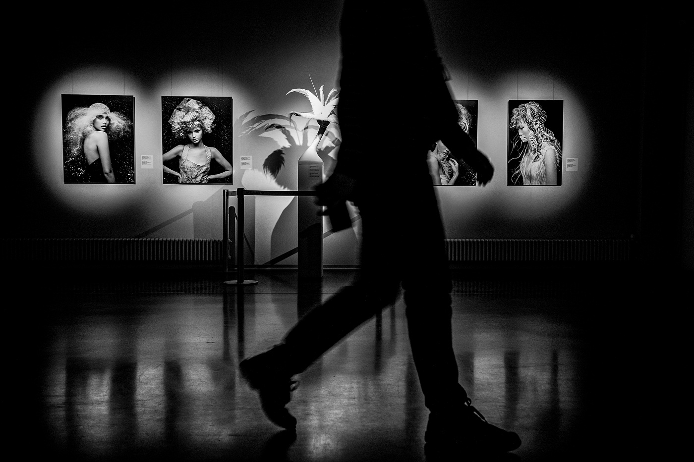 Мимопроходил.