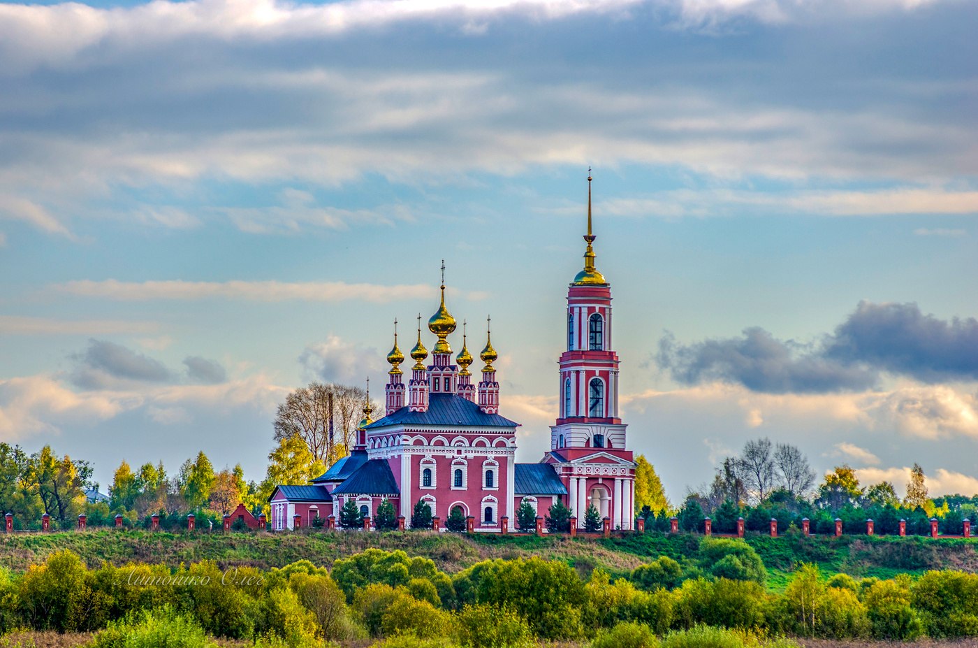 Церковь Михаила Архангела. Суздаль.