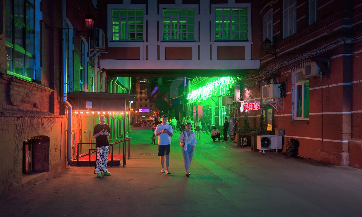 На бывш. фабрике Красный Октябрь