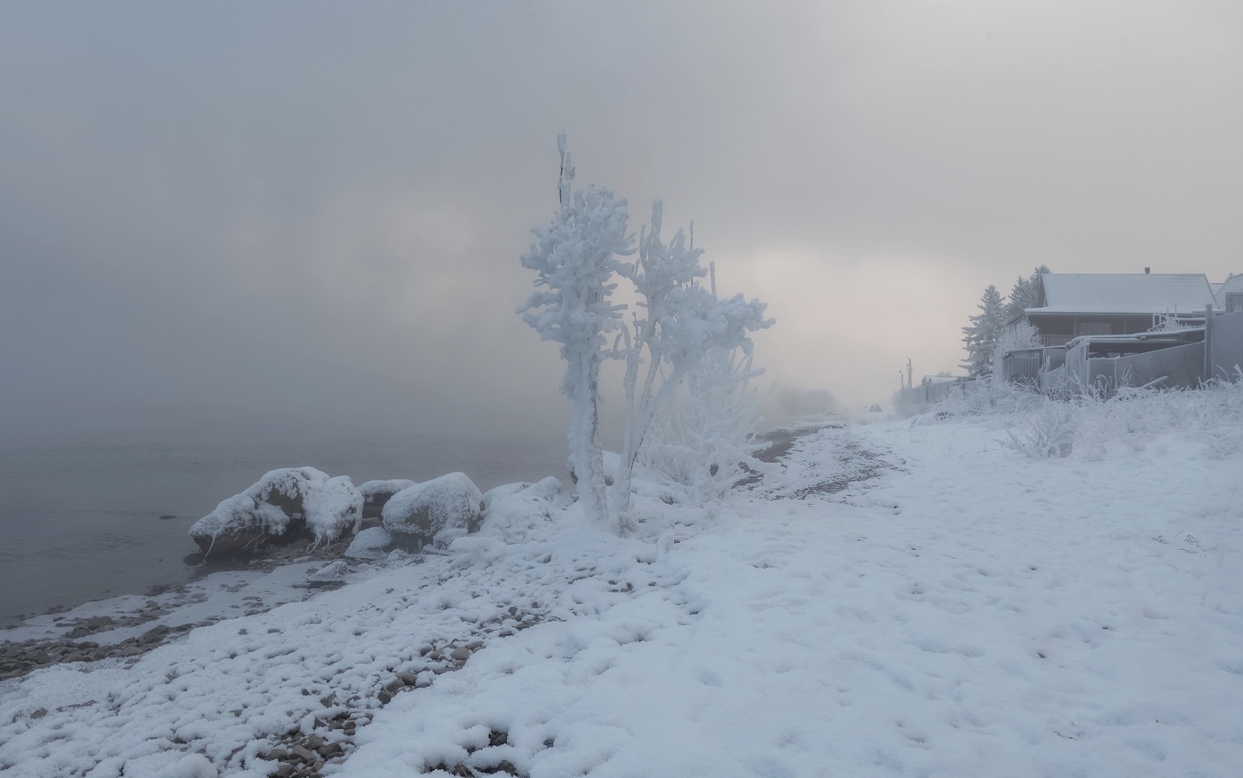 Деревенька у реки