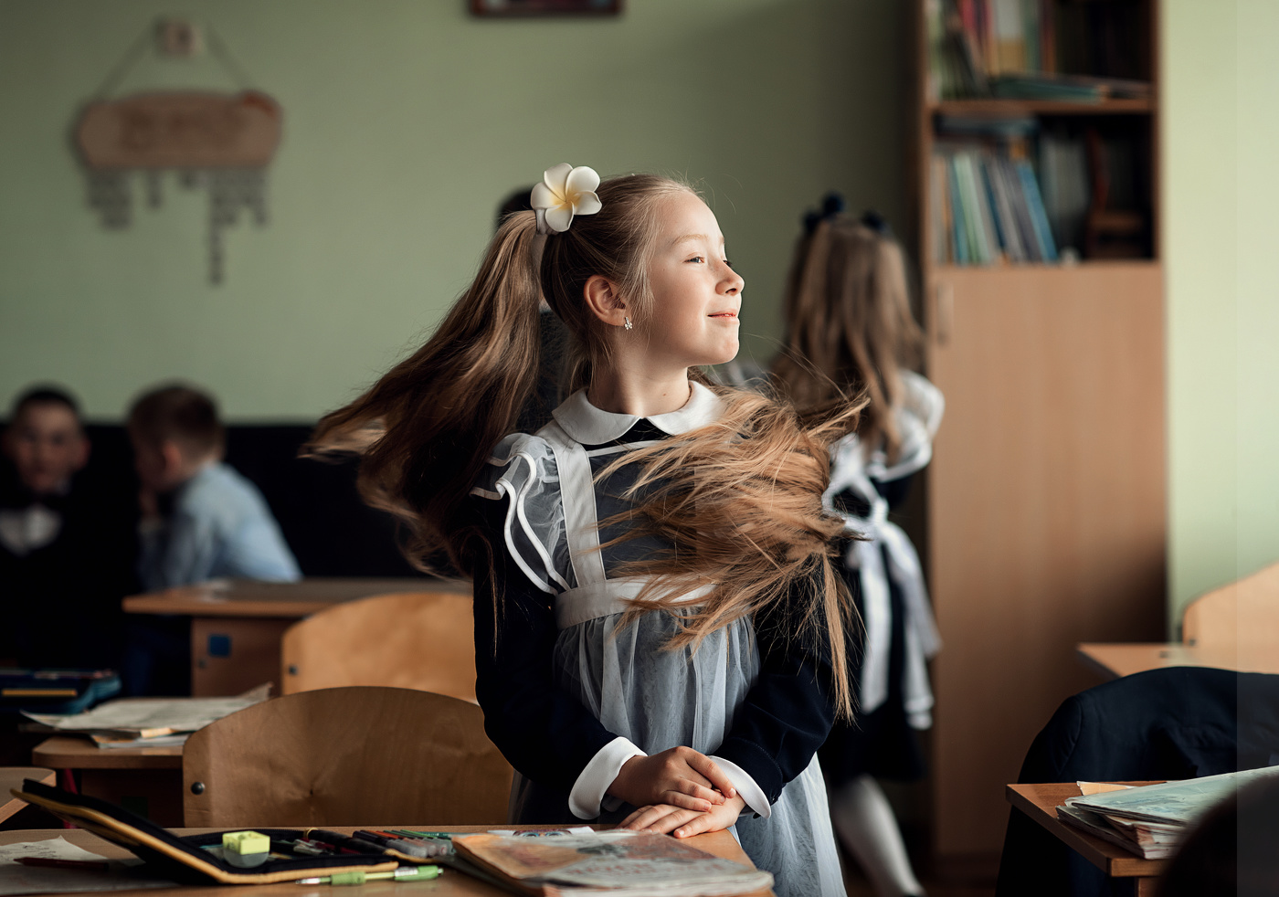 Нам учительница на сегодня задала сделать домашнее задание по желанию, но желания у меня нет!
