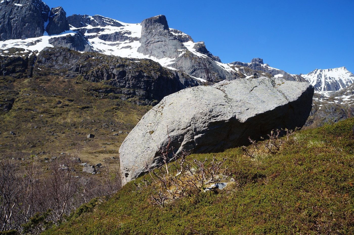 "Чемодан" упал