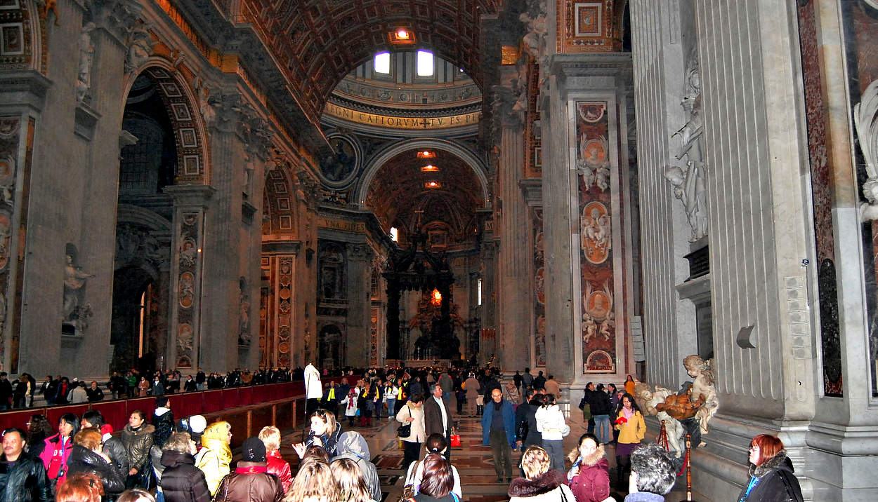 В соборе Петра и Павла в Ватикане