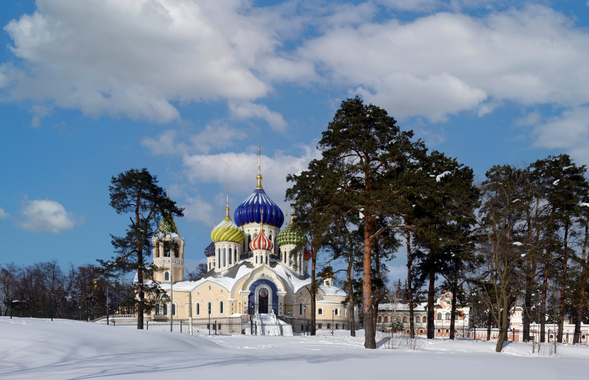 Храм святого благоверного князя Игоря Черниговского.