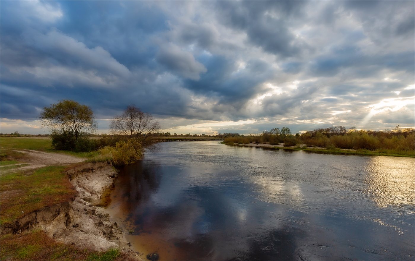 Идет ненастье,холода...