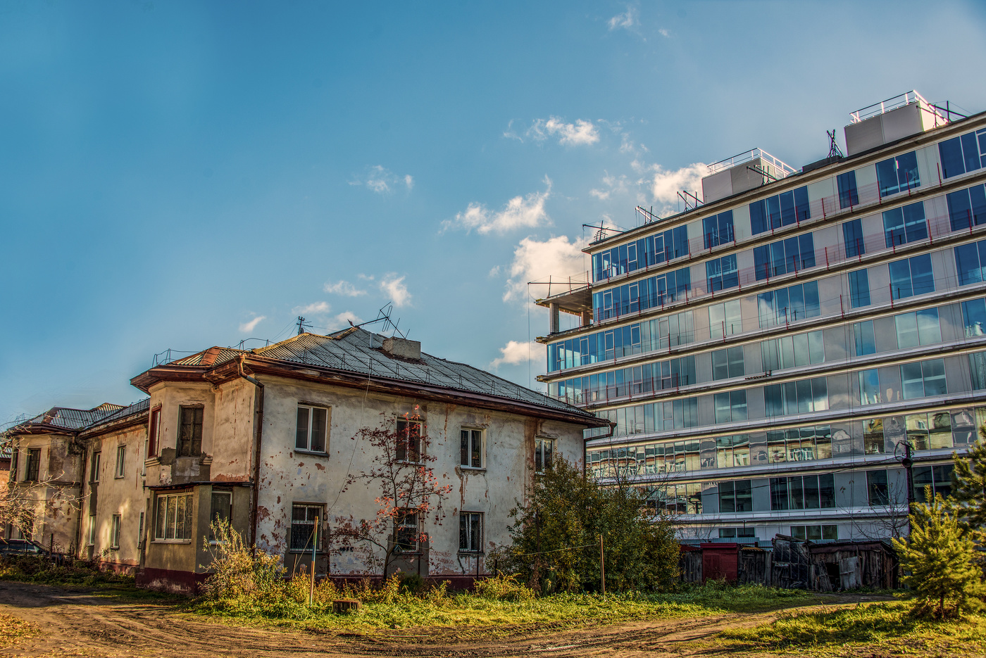 Контрасты города