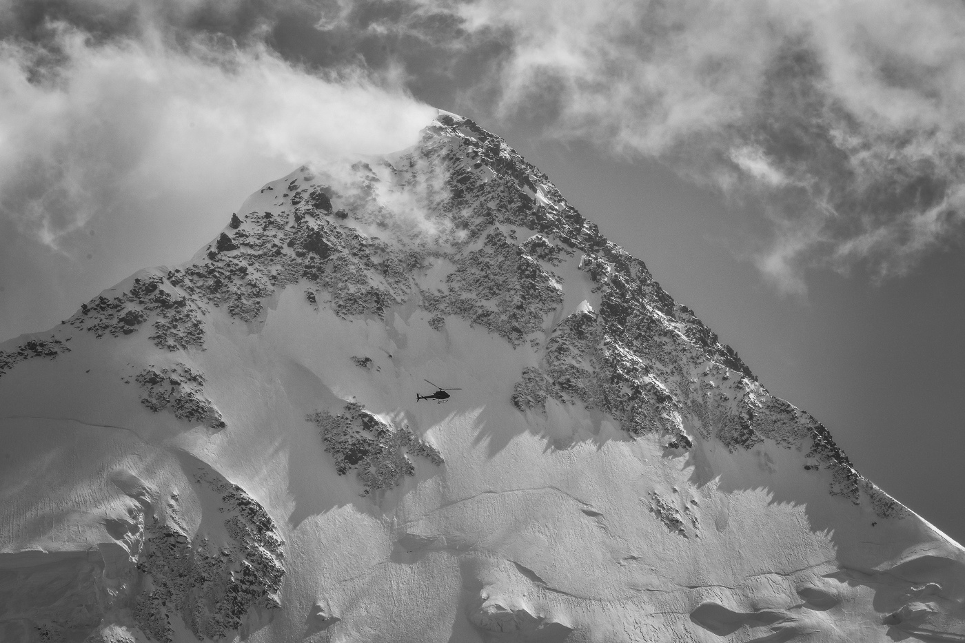 На вертолете на гору Белуха