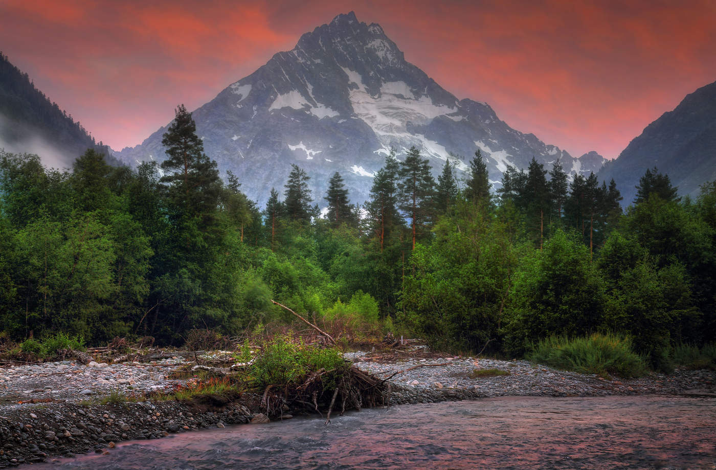 Вечер в горах Архыза..
