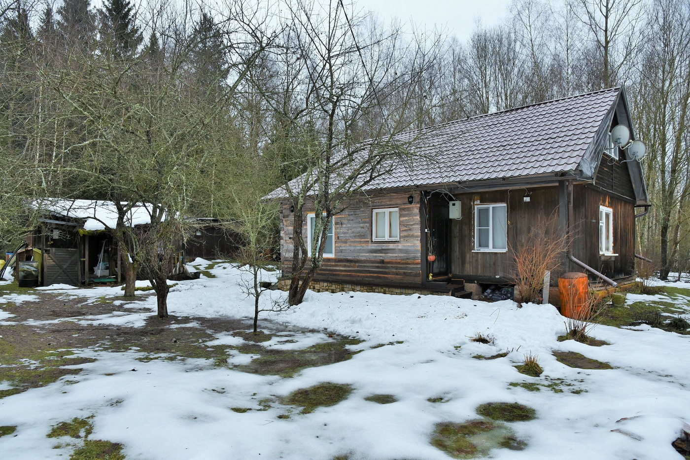 "Серый день - без эмоций, без блеска ..."