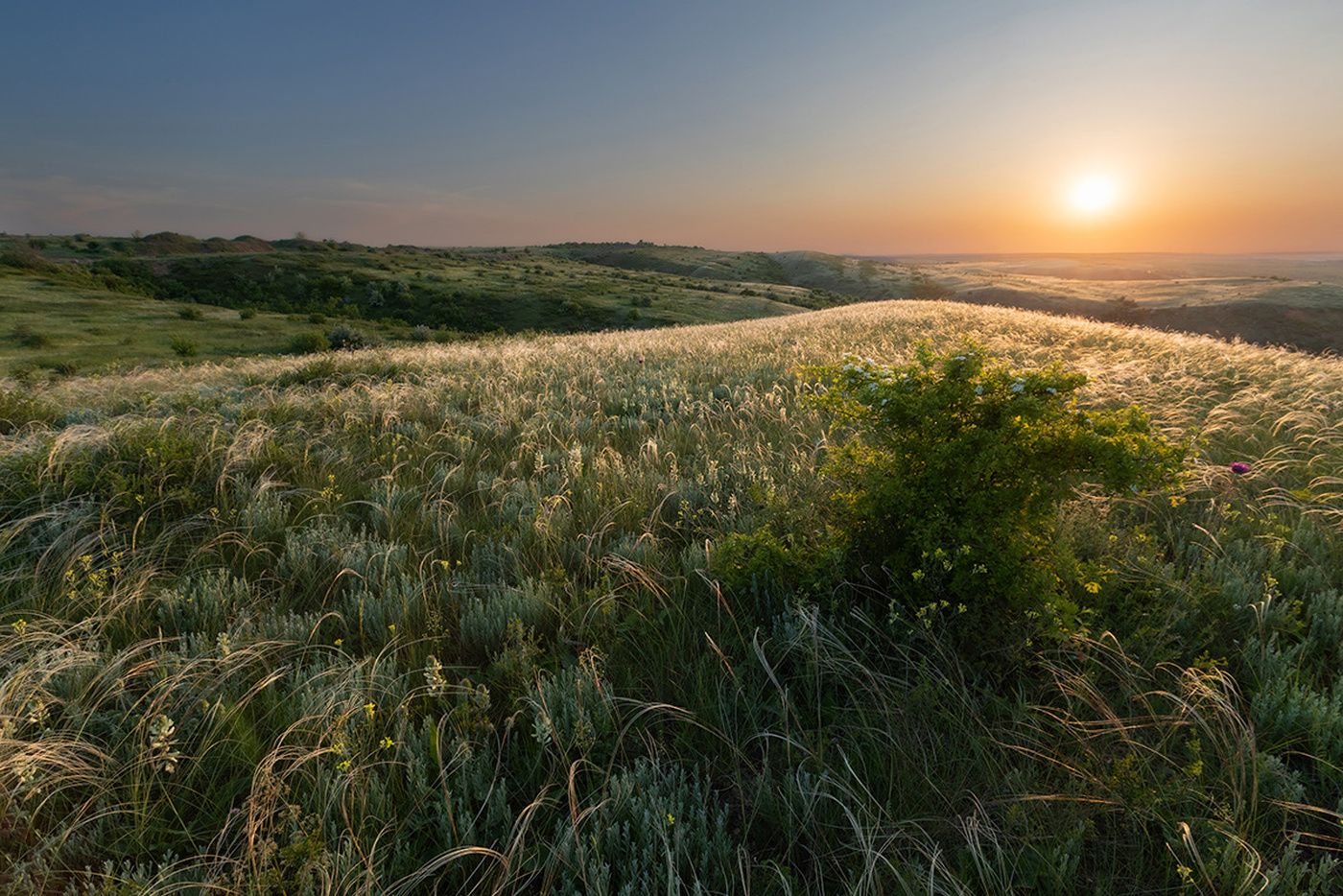 Кончается день