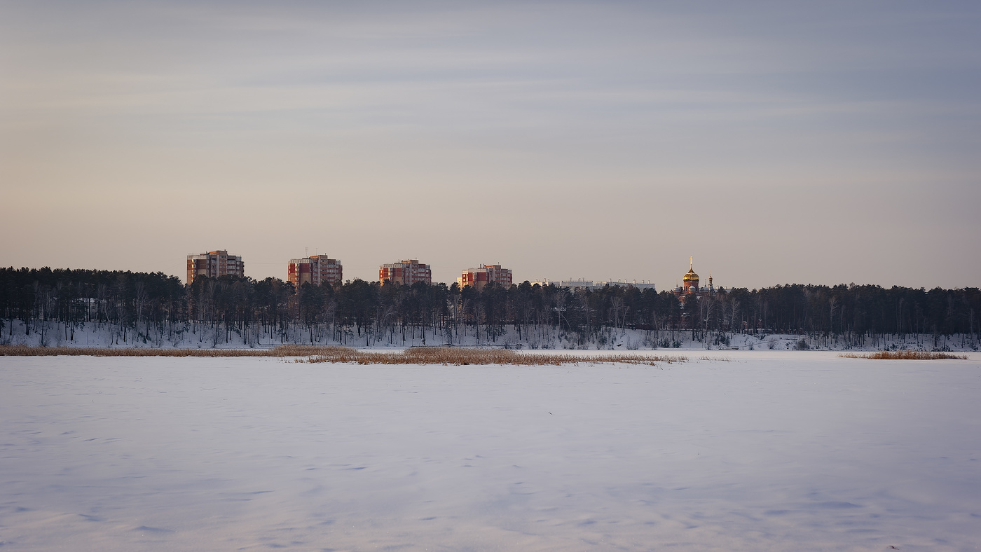 Зимнее озеро.
