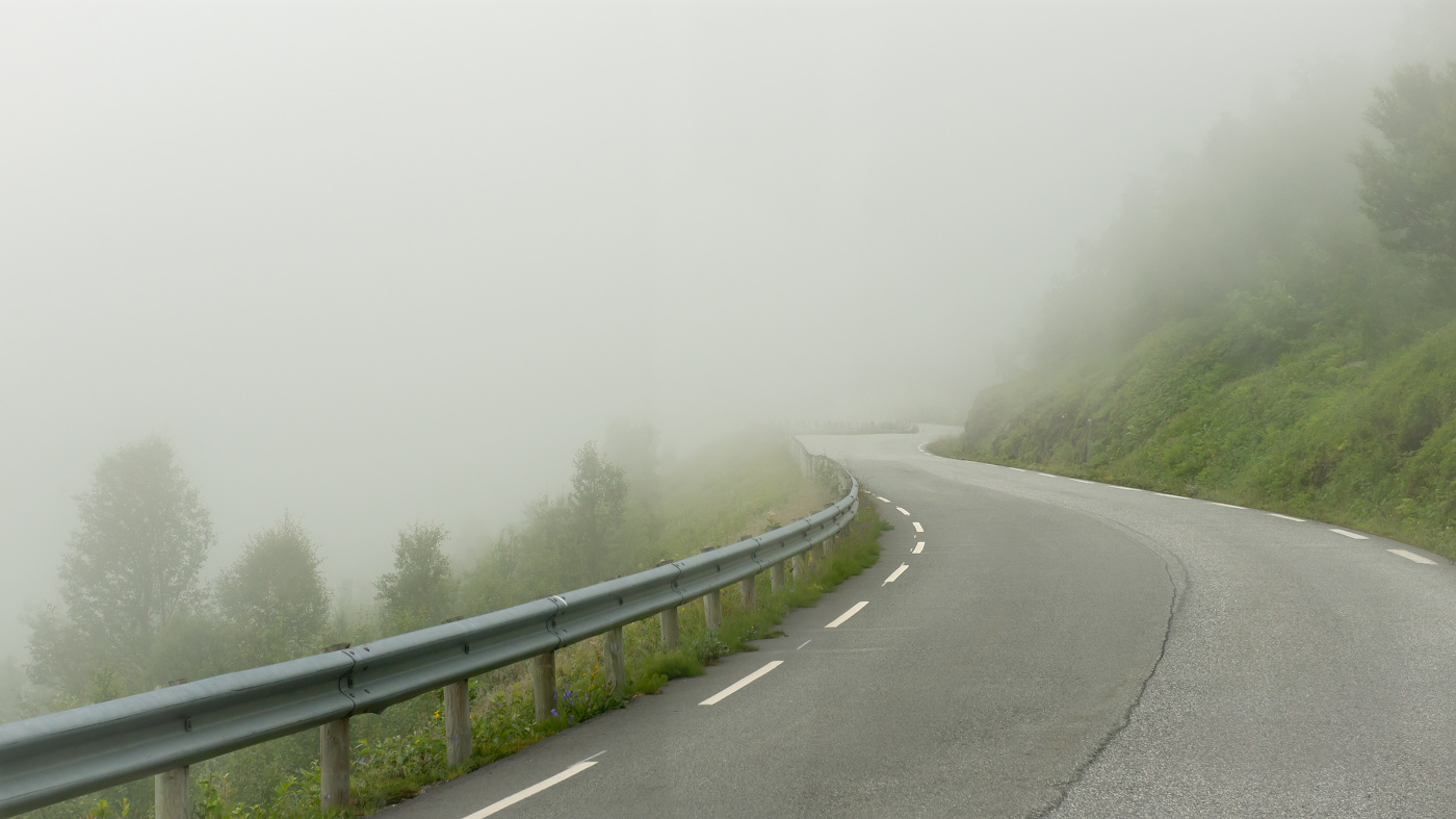 "не видно ни зги"